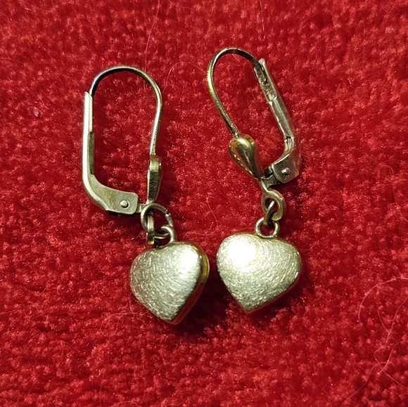 Jewelry - 8k gold heart earrings